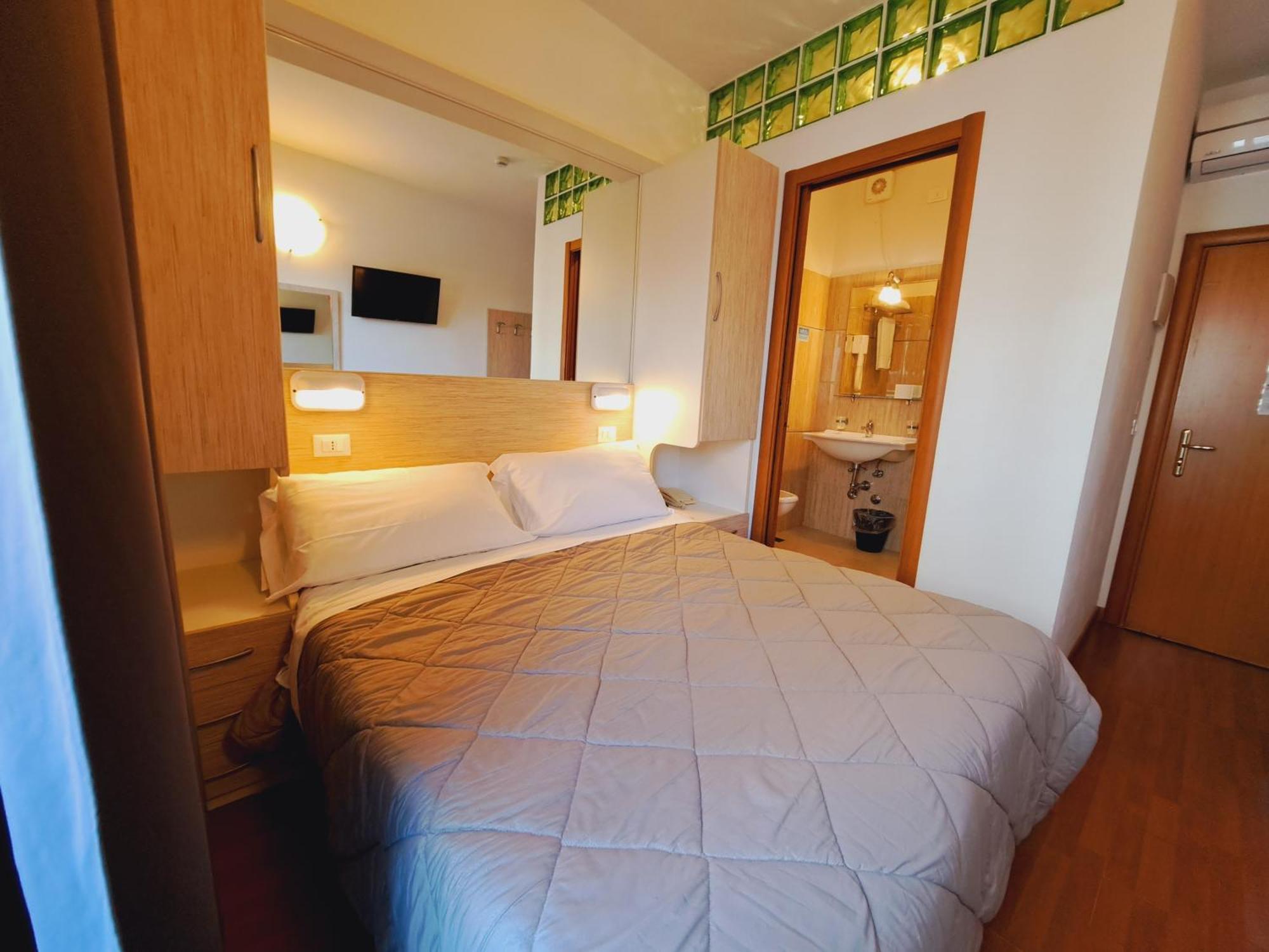 Hotel Butterfly Wellness & Spa Rimini Eksteriør billede